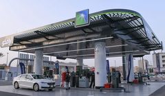 Saudyjczycy kupili część Rafinerii Gdańskiej. Teraz chcą mieć w Polsce sieć stacji paliw