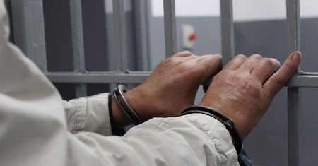 Ząbkowice Śląskie. 19-latek zamordował rodziców i brata. Biegli ocenili jego poczytalność