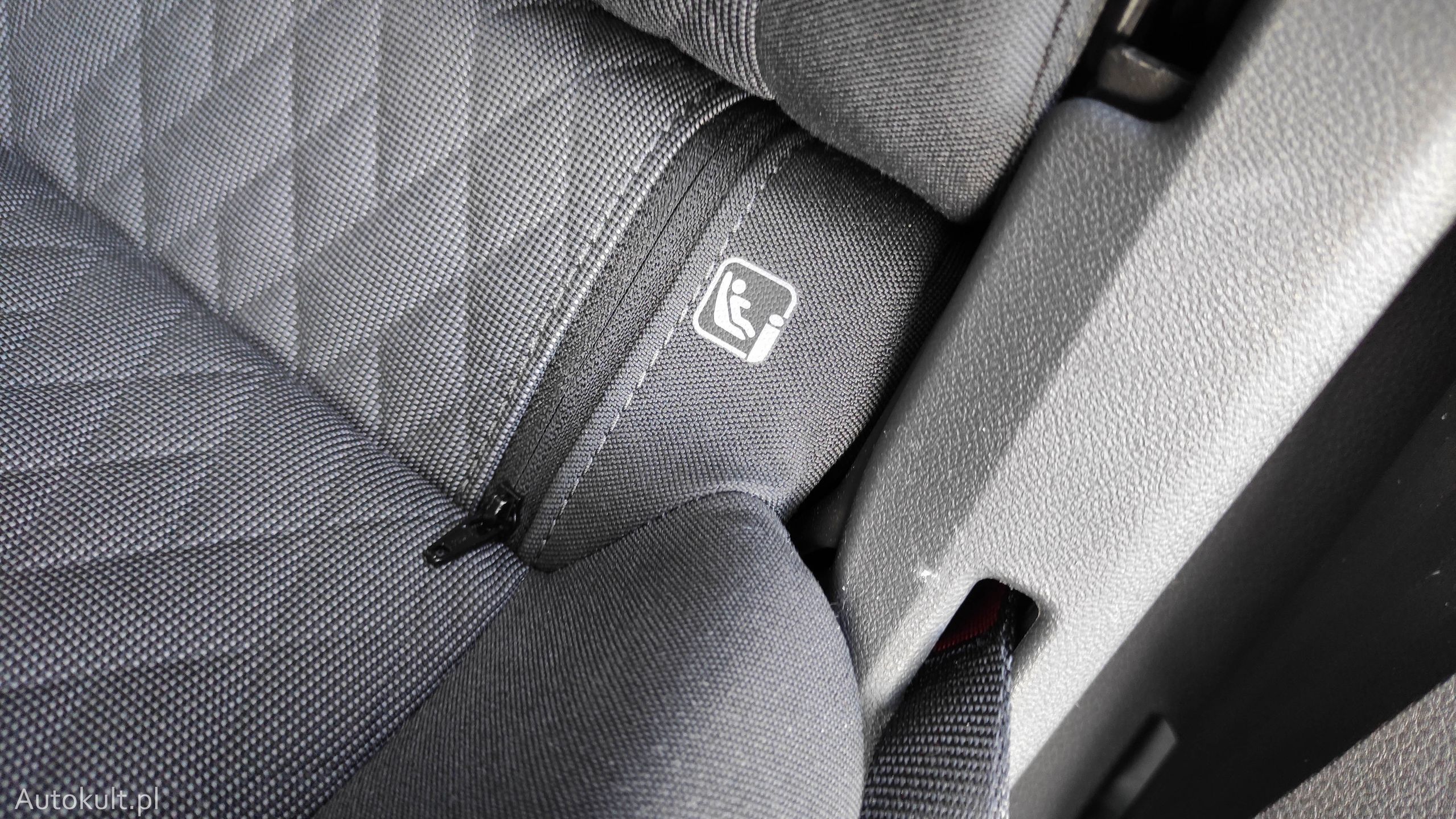 Volkswagen Caddy Dark Label