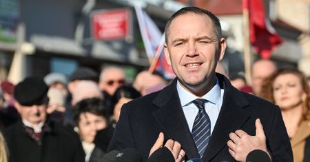 Prokuratura bada regulaminy MIIWŚ. W tle sprawa noclegów Nawrockiego