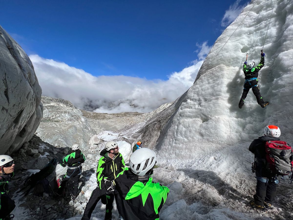 andy, peru, alpinista, zwłoki mężczyzny, zmumifikowane ciało Zginął 22 lata temu. W Andach znaleźli zmumifikowane zwłoki