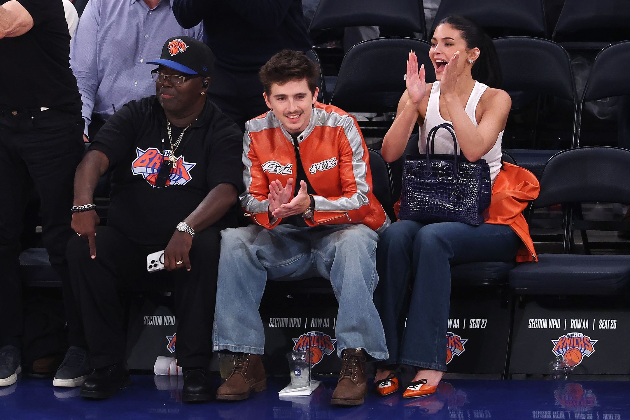 Kylie Jenner i Timothée Chalamet na meczu

