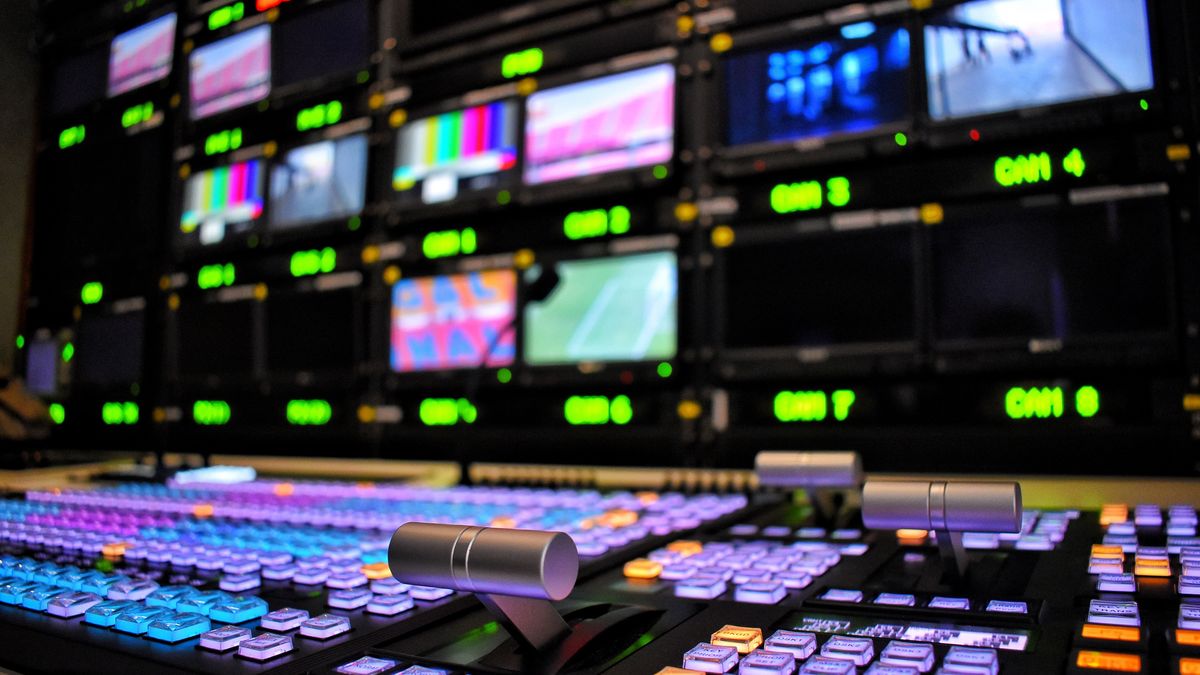 Część kanałów telewizyjnych całkowicie zniknęła, inne zmieniły swoją nazwę i ramówkę