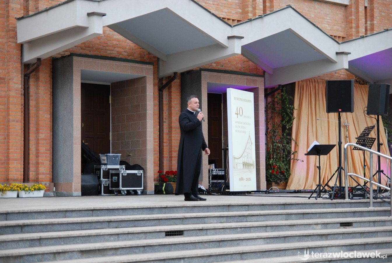Koncert muzyki chrześcijańskiej na Zazamczu