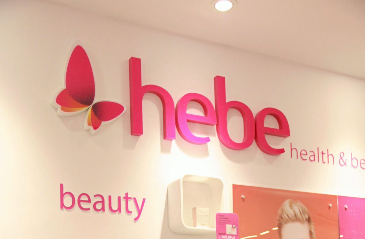 -80 proc. na drugi produkt. Hebe kusi promocjami