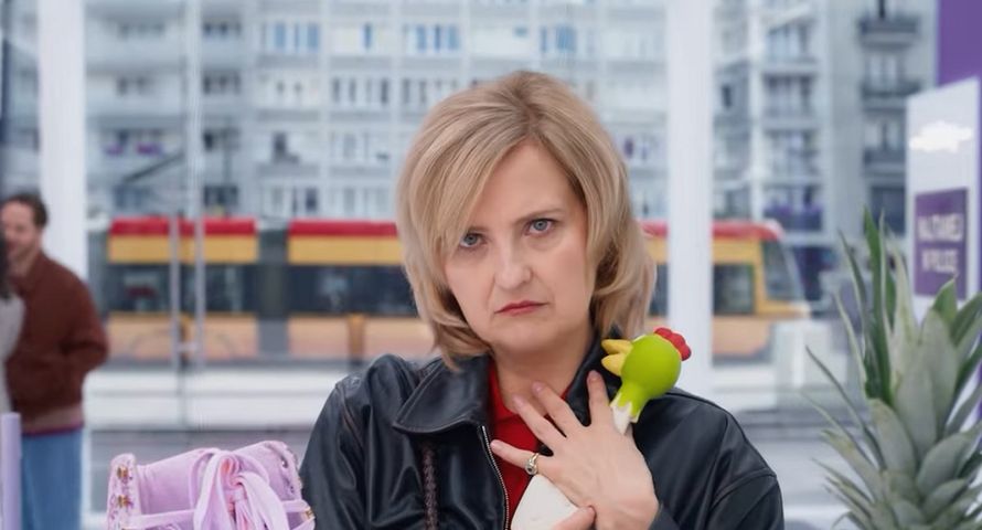 Wiosenne porządki Izabeli Kuny w reklamach Play