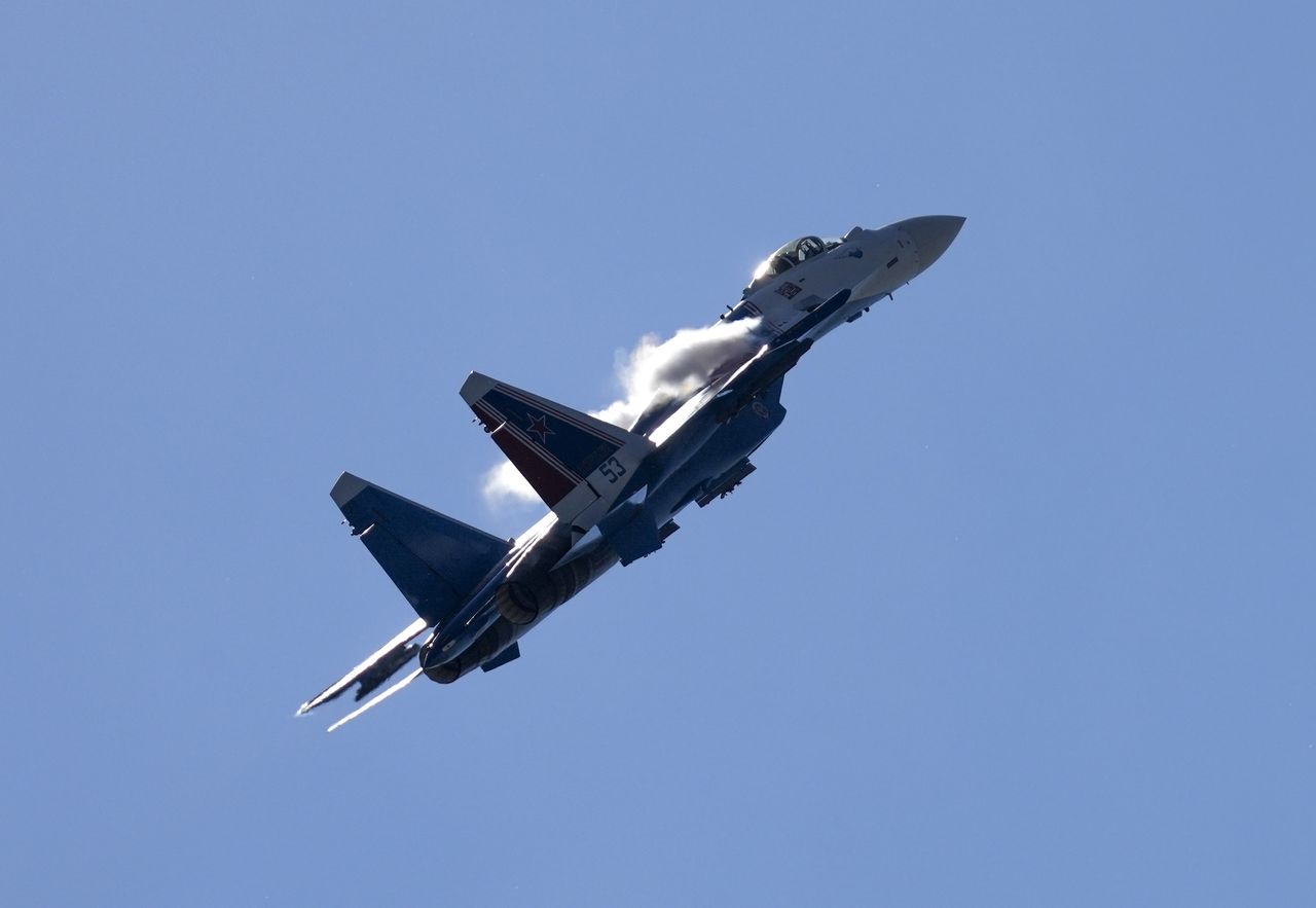 MOSCOW, RUSSIA - AUGUST 17: A Sukhoi Su-35S aircraft performs during the International Military-Technical Forum "Army 2022" at Kubinka military training ground in Moscow, Russia on August 17, 2022. (Photo by Pavel Pavlov/Anadolu Agency via Getty Images)