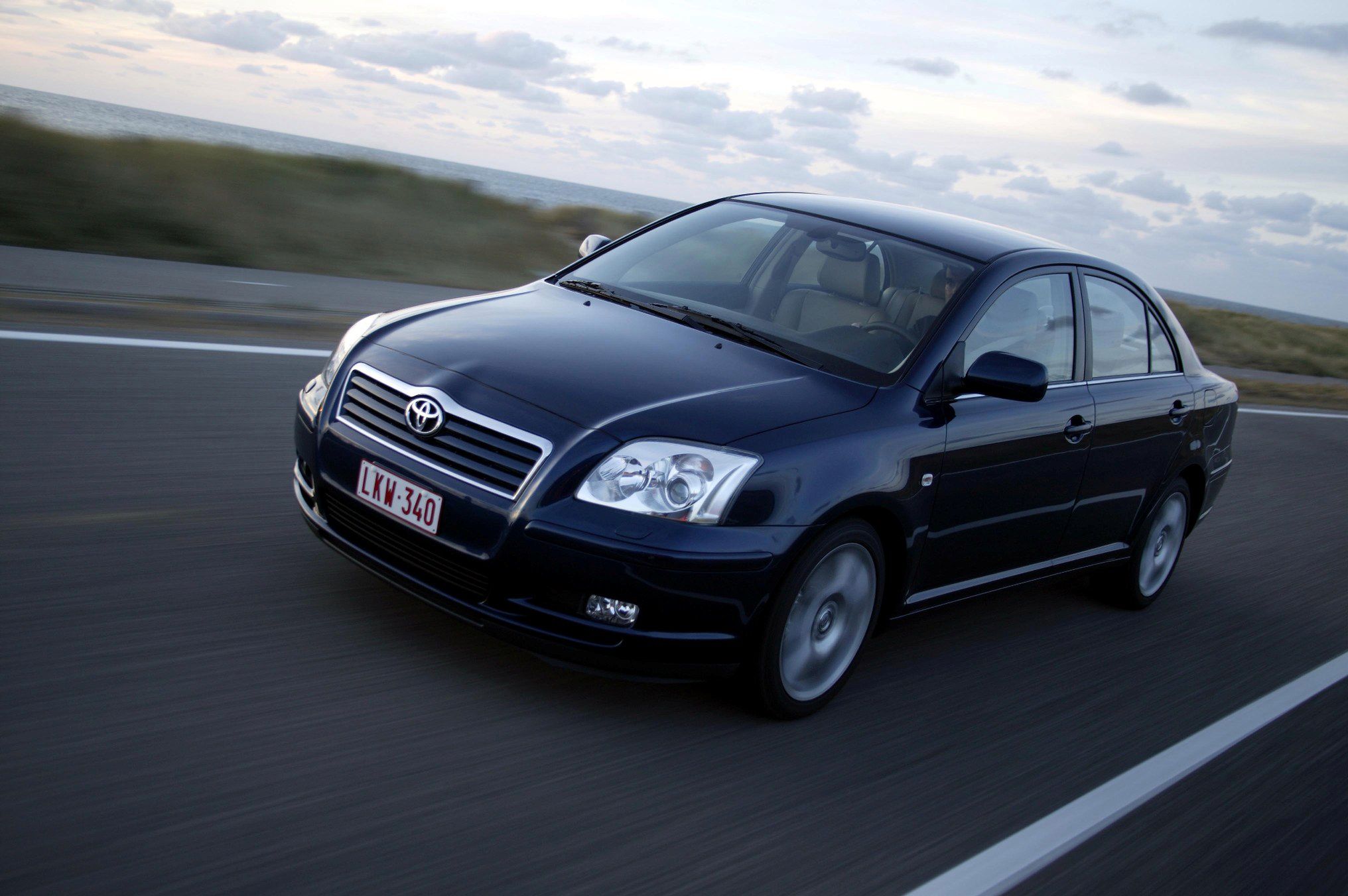 Toyota Avensis - jeden z niewielu modeli klasy średniej, który mógłby być produkowany tylko na Polskę.