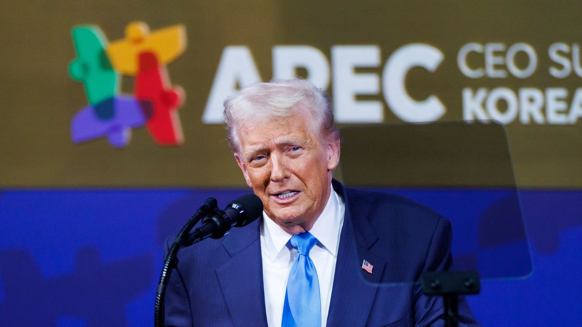 US President Donald Trump during the APEC CEO Summit in Gyeongju, South Korea, on Wednesday, Oct. 29, 2025. Trump said the US has a "special bond" with South Korea as he addressed a meeting of corporate leaders at the Asia-Pacific Economic Cooperation summit on Wednesday in Gyeongju. Photographer: SeongJoon Cho/Bloomberg via Getty Images