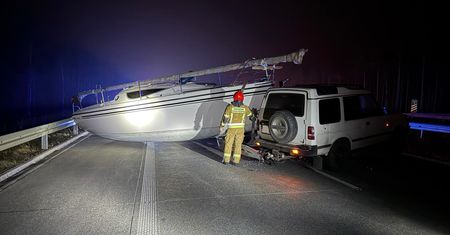 Jacht na trasie S8. Strażaków wezwano do nietypowego zdarzenia
