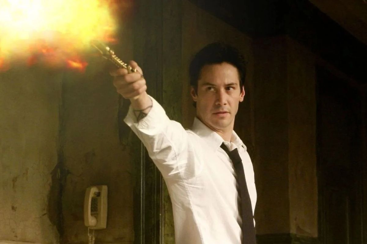 Keanu Reeves w filmie "Constantine" (2005)