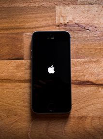 Apple musi zapłacić 113 milionów dolarów kary – firma spowalniała iPhone'y