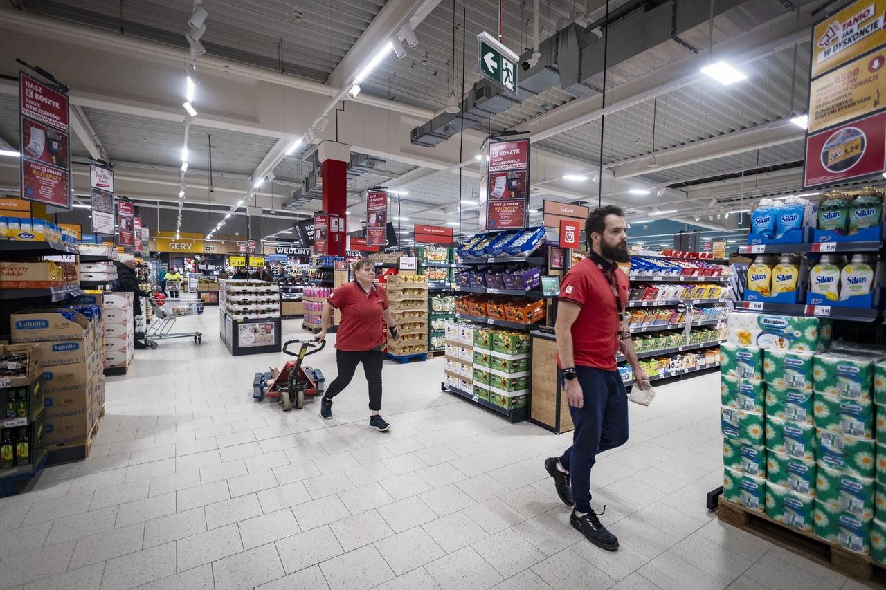 "Pracujemy ponad siły". Branża handlowa może stanąć - strajk grozi całej Polsce
