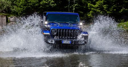 "Rzeki to nie tory rajdowe"! Apel do kierowców uprawiających off-road