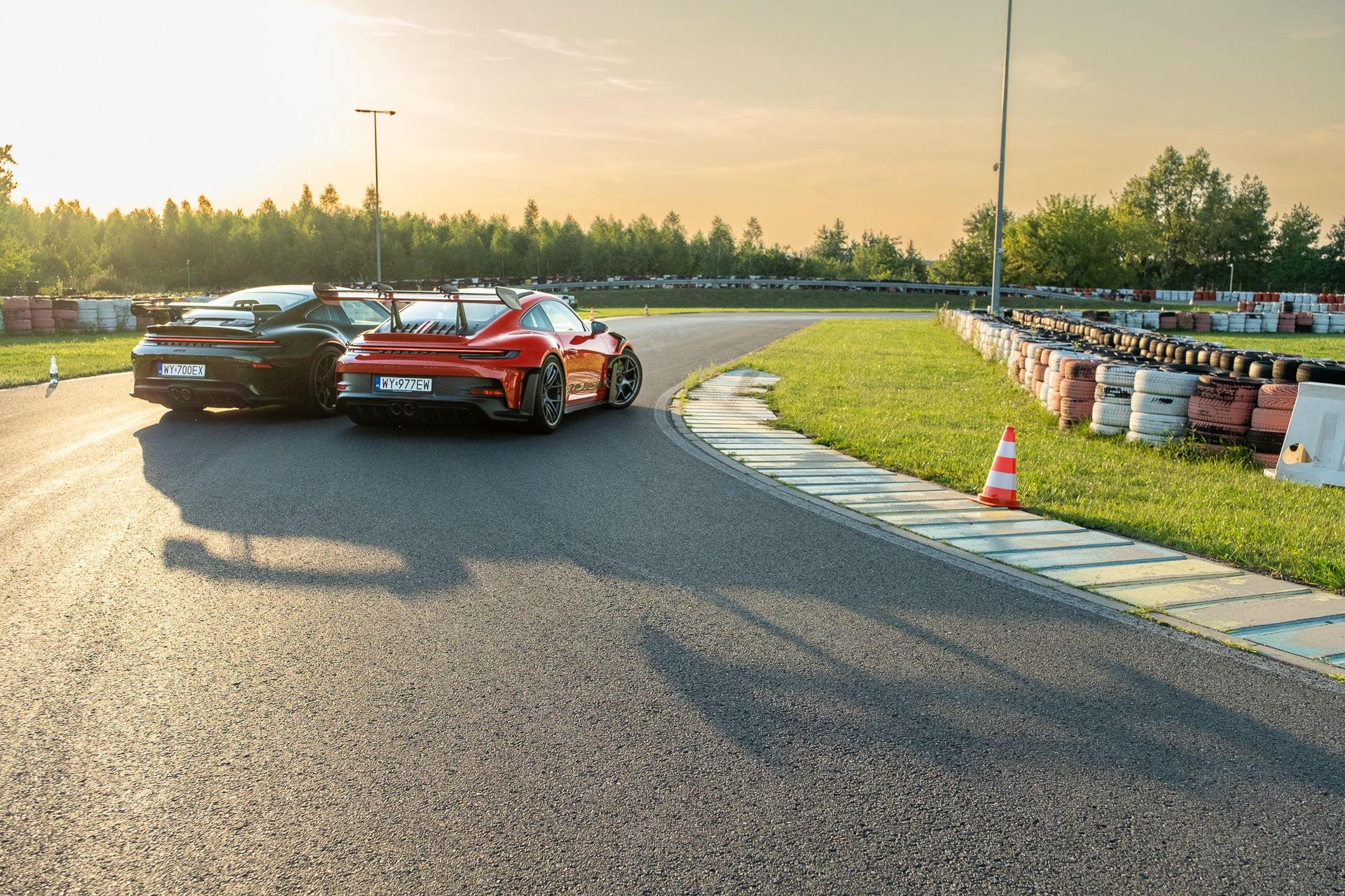 Porsche 911 GT3 vs Porsche 911 GT3 RS