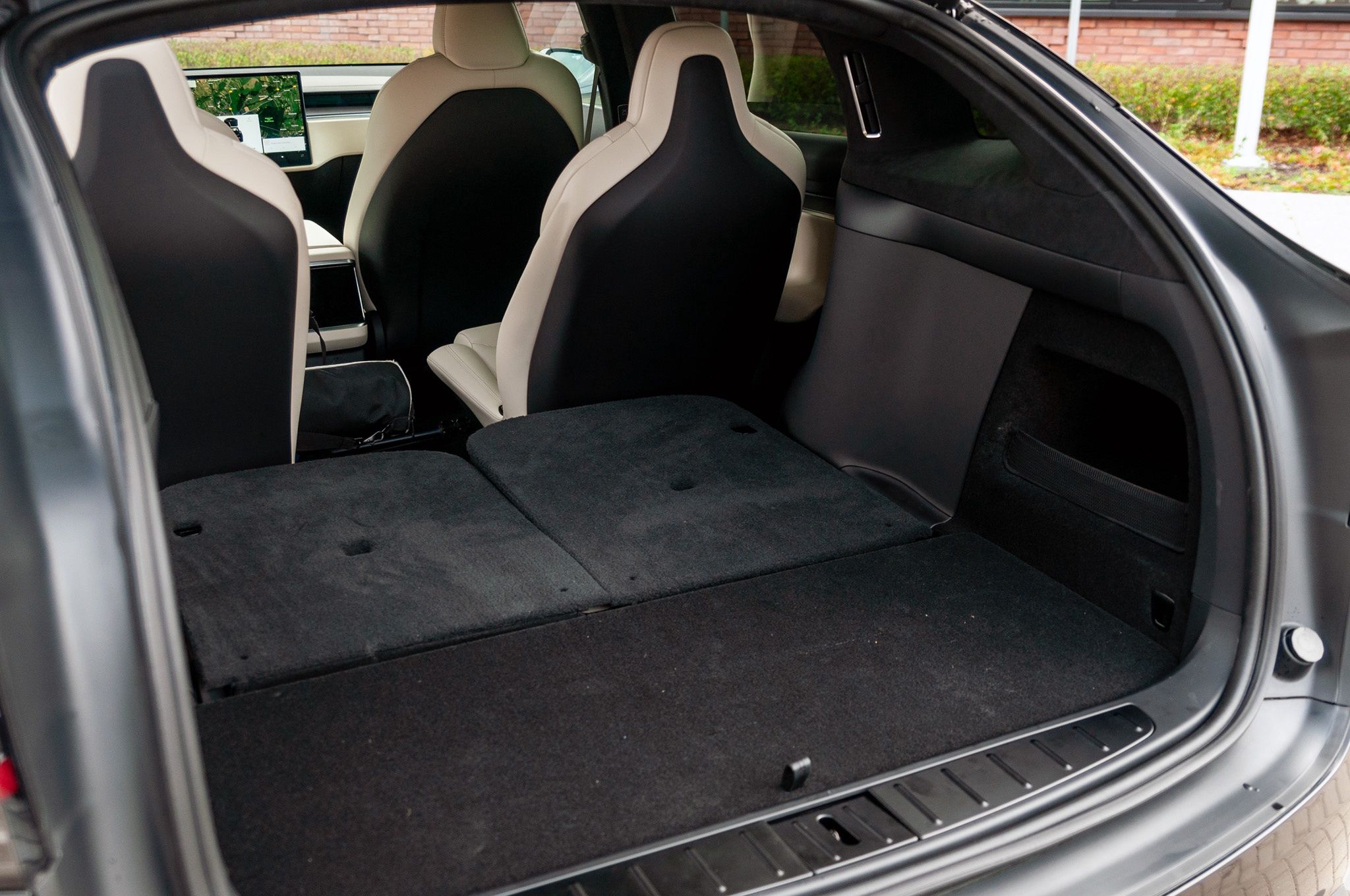 Tesla Model X Plaid
