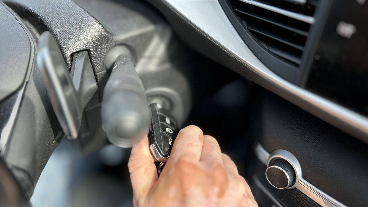 Uruchamianie samochodu