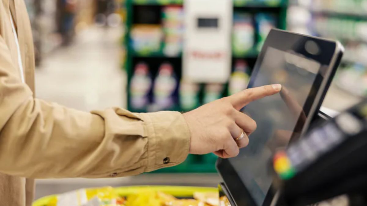 Kasy samoobsługowe w Biedronce mają nową funkcję