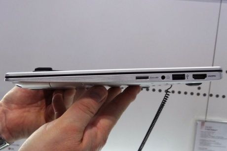 ultrabook wygląd z boku