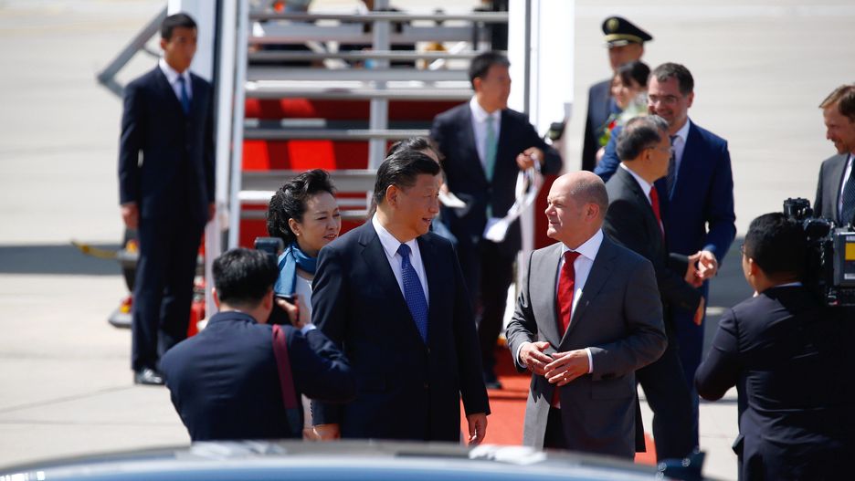 G20 Leaders Arrive For Hamburg Summit
HAMBURG, GERMANY - JULY 06: Chinese President Xi Jinping with chinese First Lady Peng Liyuan is welcomed by Hamburgs Mayor Olav Scholz (R) as they arrive at Hamburg Airport for the Hamburg G20 economic summit on July 6, 2017 in Hamburg, Germany. Leaders of the G20 group of nations are meeting for the July 7-8 summit. Topics high on the agenda for the summit include climate policy and development programs for African economies. (Photo by Morris MacMatzen/Getty Images)
Morris MacMatzen