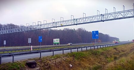 43 nowe zestawy trafią do użytku. Wystawią mandaty na 400 km dróg