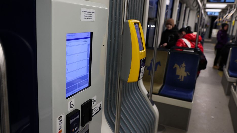 Biletomat w krakowskim tramwaju