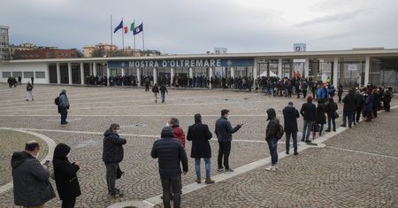 Szczepionka na COVID-19. Za opóźnienia w dostawie Włochy chcą pozwać firmę Pfizer