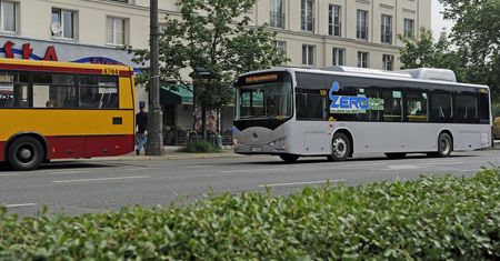 MZA woli chińskie autobusy i włącza się w konflikt