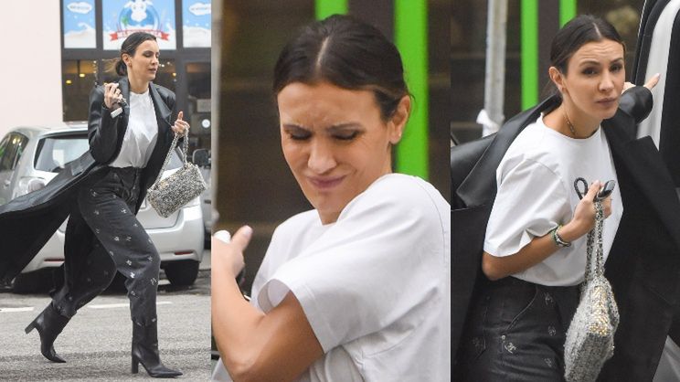 Sara Boruc heroicznie walczy z wiatrem po wyjściu ze swojego auta za 750 tysięcy złotych