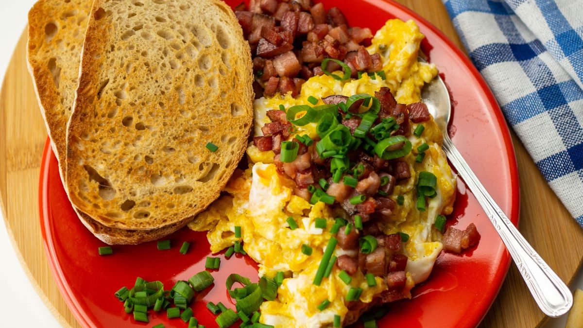 Czy można jeść zimną jajecznicę?