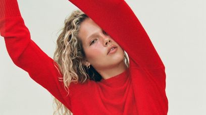 Hailey Bieber w ogniu krytyki. Twarzą marki Rhode została rosyjska modelka