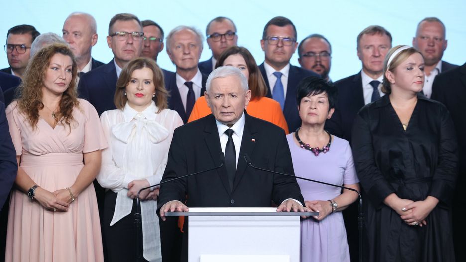 Konferencja prasowa PiS w sprawie decyzji PKW
30.08.2024 Warszawa Konferencja prezesa PiS, fot. Tomasz Jastrzebowski/REPORTER
n/z: , Jaroslaw Kaczynski, 
n/z: Monika Pawlowska, Anna Krupka
Tomasz Jastrzebowski/REPORTER