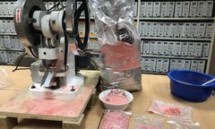 Francuska policja chwaliła się przejęciem ecstasy. Okazało się, że to żelki