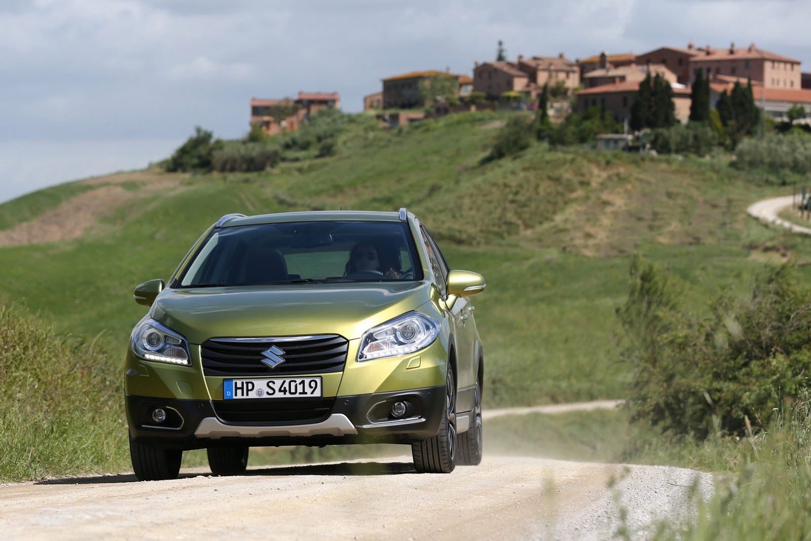 Nowe Suzuki SX4 - japoński crossover w szczegółach [galeria] 7