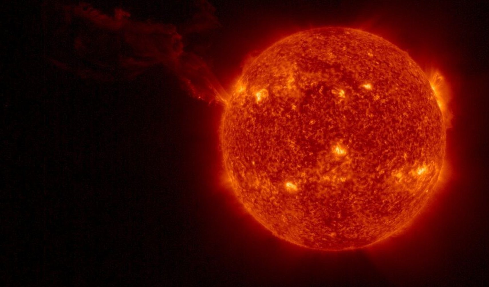 Oszałamiające zdjęcia Słońca. Solar Orbiter uchwycił potężny rozbłysk 1