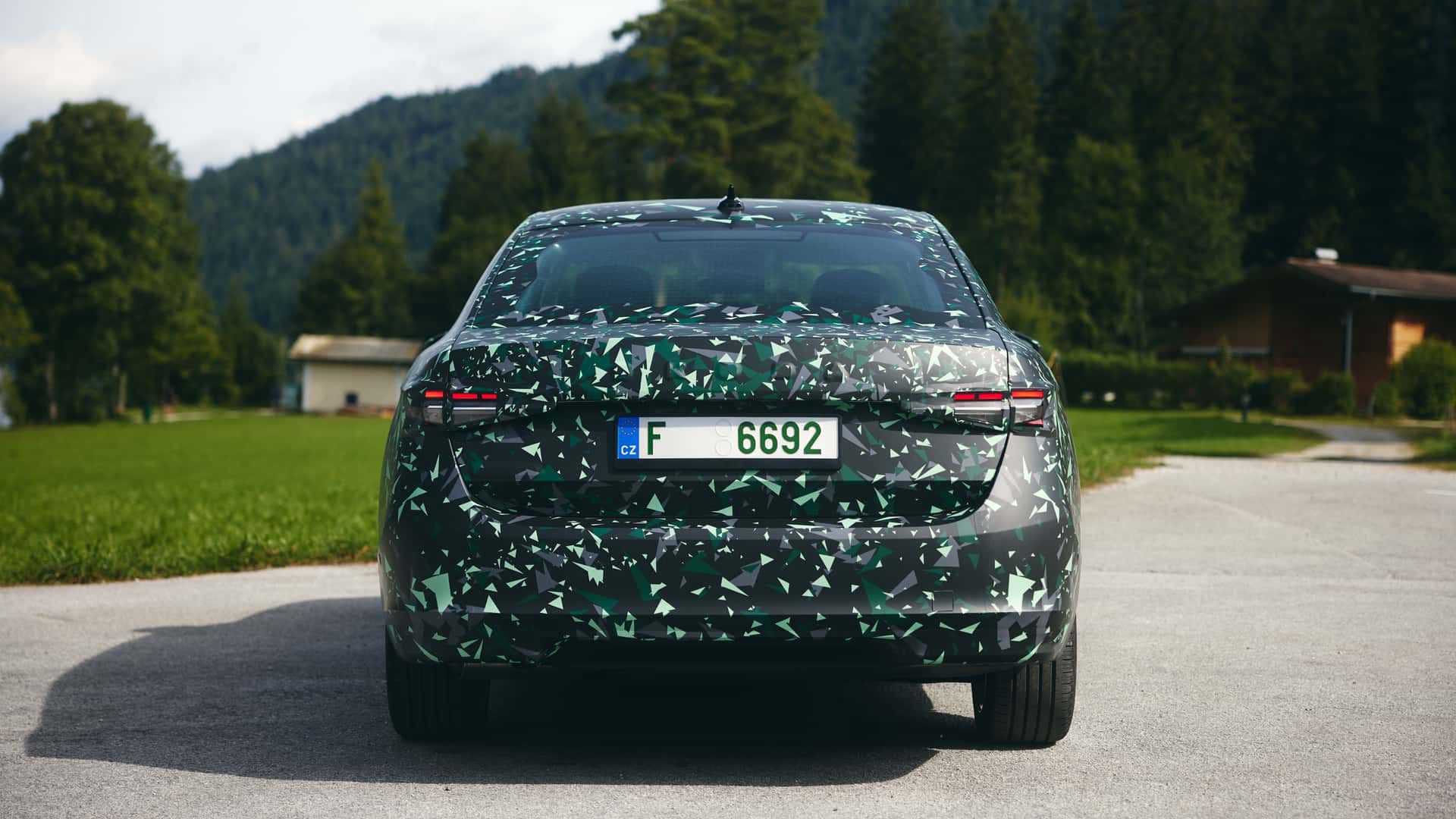 Nowa Škoda Superb