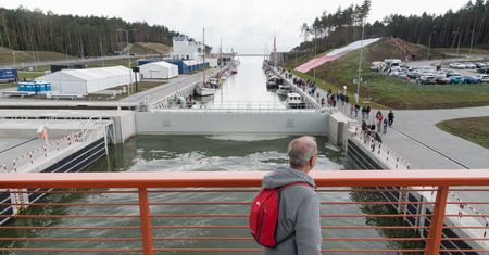Miał być ruch, a tymczasem zainteresowanie sztandarową inwestycją PiS spada