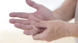 Bolą cię palce u rąk? Może to oznaczać poważną chorobę