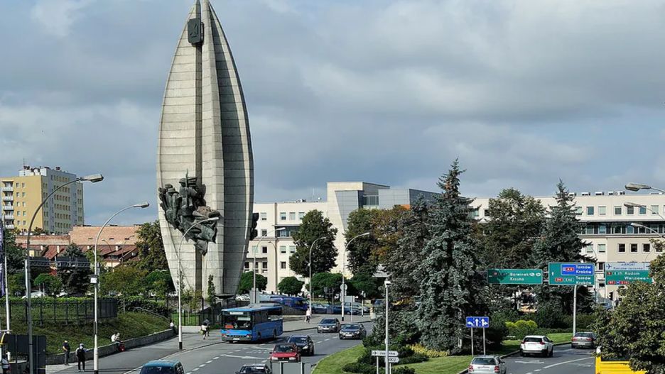 Rzeszowski pomnik odsłonięto 51 lat temu