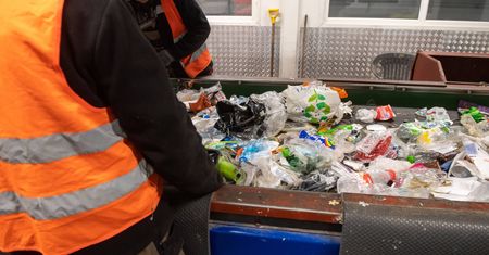 Makabra na wysypisku śmieci. Znaleziono zwłoki kobiety
