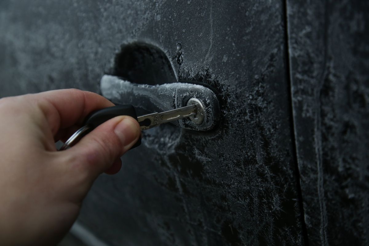 Hand sanitiser hack to unfreeze car locks revealed