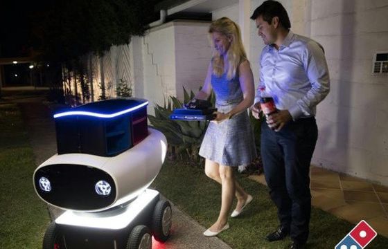 Domino’s w Nowej Zelandii dostarczają pizzę przy użyciu robotów (wideo)