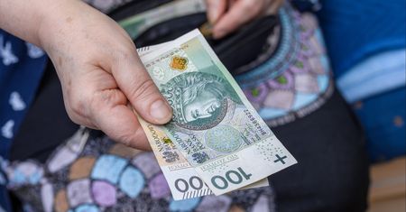 Część emerytów dostanie niższą czternastkę. Oto wyliczenia