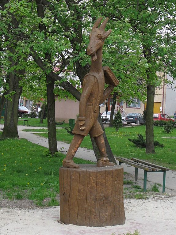 Pomnik Koziołka Matołka w Pacanowie (Fot. Wikipedysta:Wp/Wikipedia Commons/Lic. CC by)