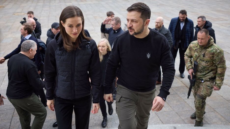 Premier Finlandii Sanna Marin i prezydent Ukrainy Wołodymyr Zełenski