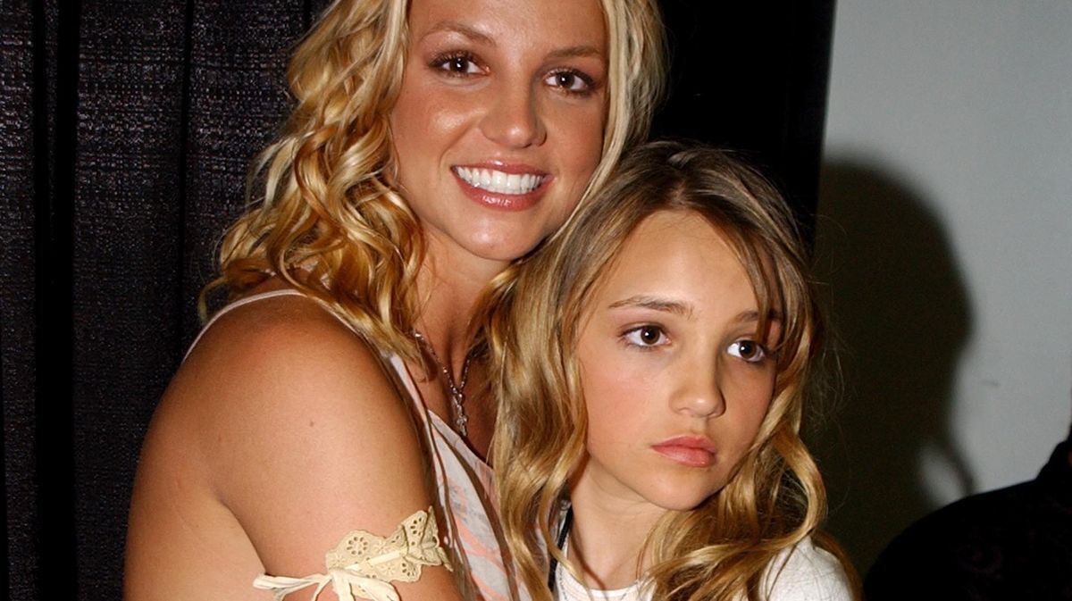 Britney i Jamie Lynn  Spears w 2003 r. 