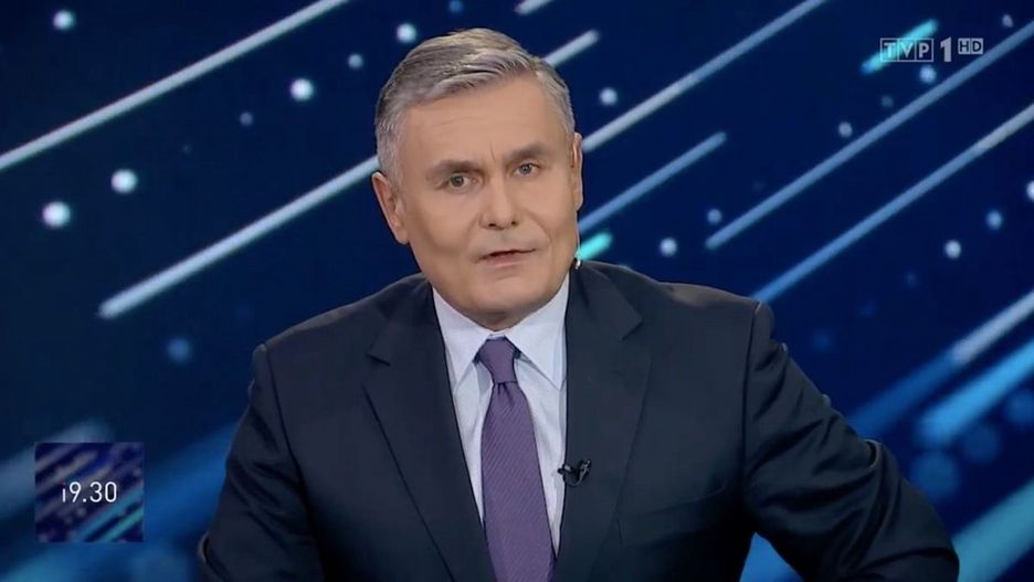Marek Czyż jest jednym z prezenterów w "19:30"