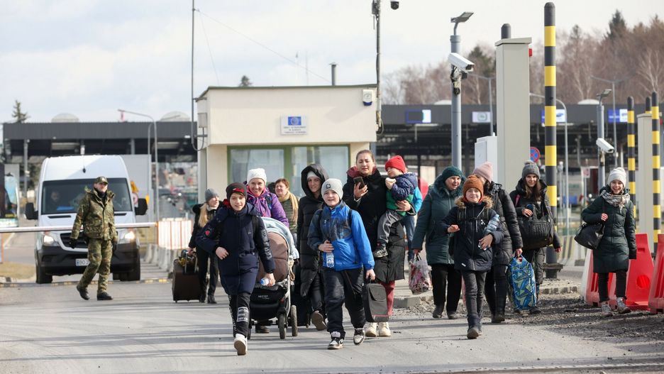Polsko-ukraińską granicę w Medyce przekracza dziennie mnóstwo uchodćów - zdjęcie poglądowe