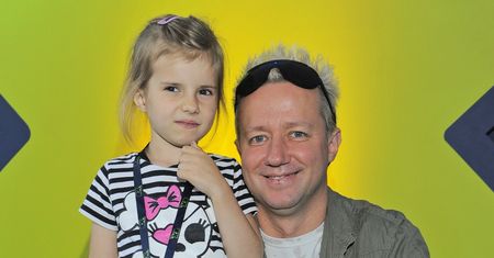 Miała 11 lat, gdy zmarł jej ojciec. Jak dziś wygląda?