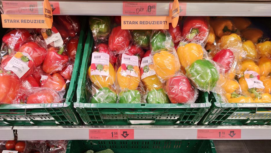 Instytuty badawcze zastrzegają sobie bardzo długi czas na badanie próbek warzyw i owoców na obecność pestycydów 